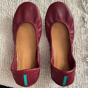 Tieks cardinal red ballet flat, size 6